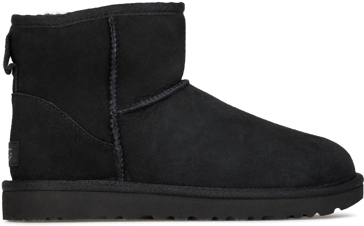 UGG: Black Classic Mini II - 1