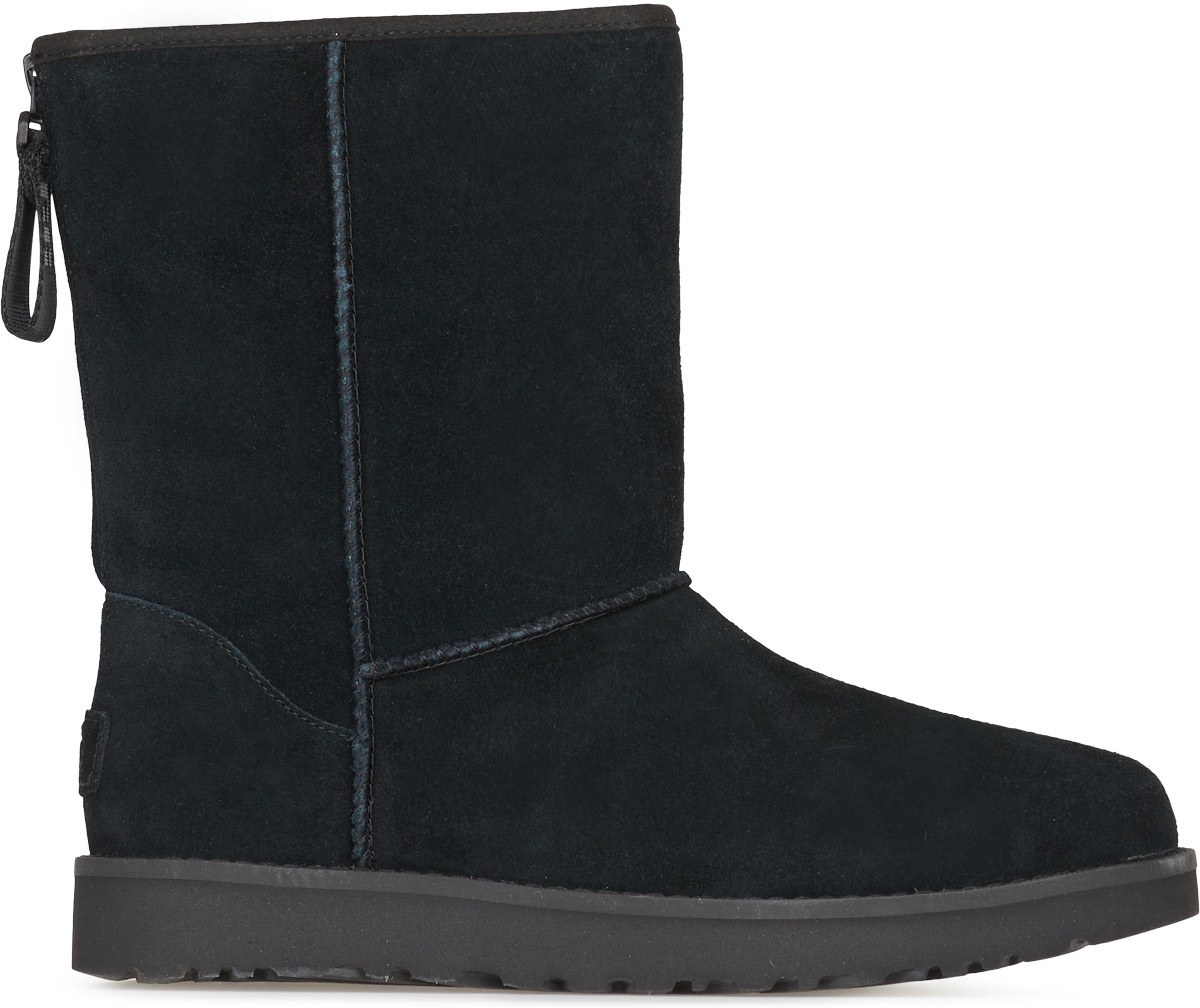 UGG: Noir Bottes Courte Classic Logo Noir - 1