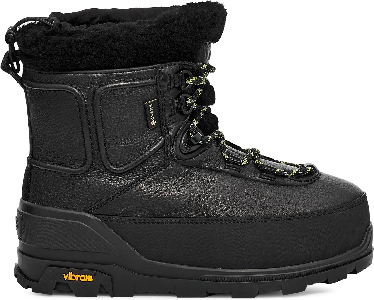 UGG: Noir Shasta Boot Mid Noir - 1