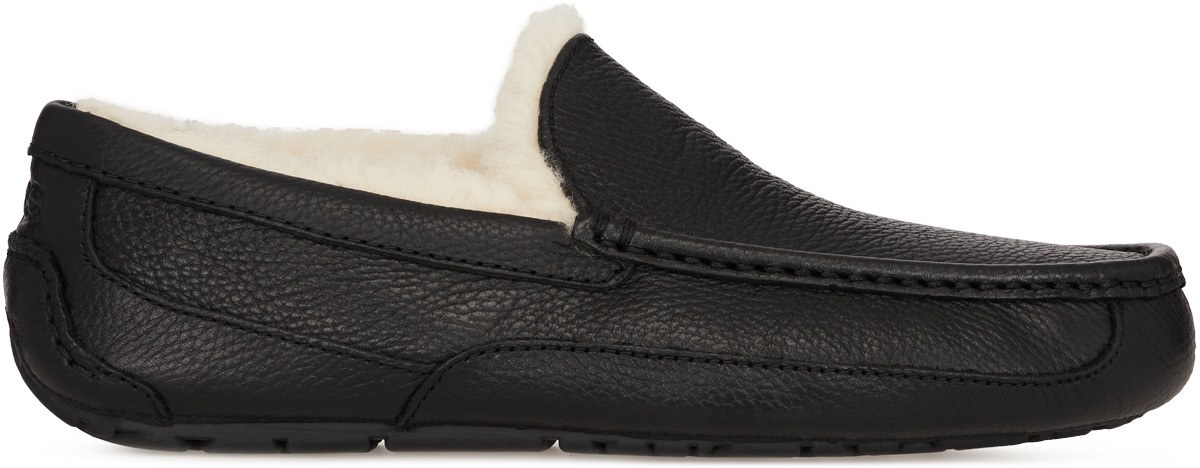 UGG: Black Ascot Matte Leather - 1