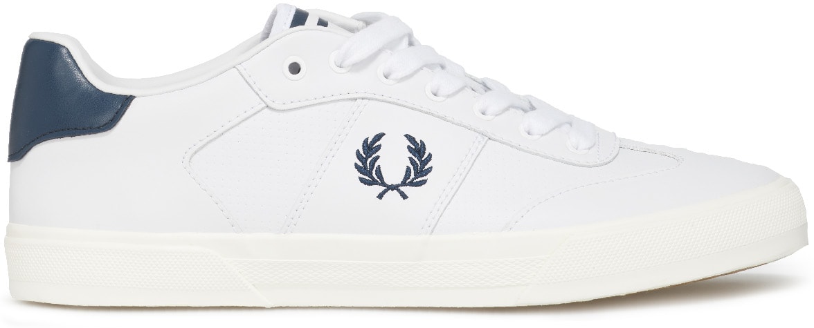 Fred Perry: Blanc Baskets Clay Perf en Cuir Blanc - 1