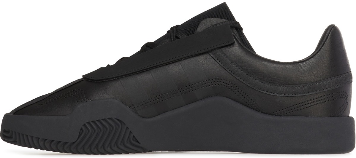 Y-3: Black Yunu - 2
