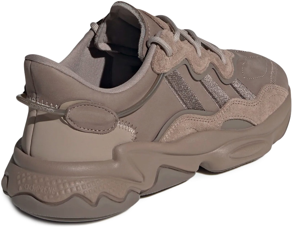 adidas Originals: Brown Ozweego - 3