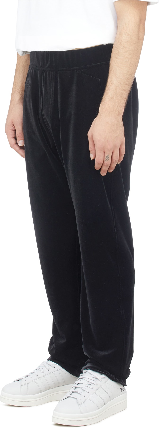 influenceu: Black Velvet Travel Pants - 2