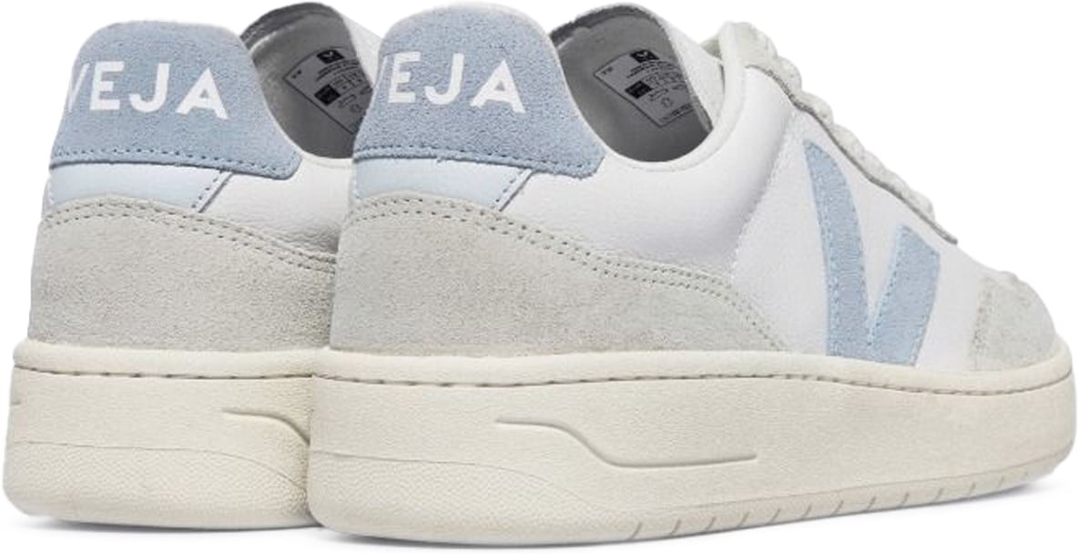 VEJA: White V-90 Leather - 4