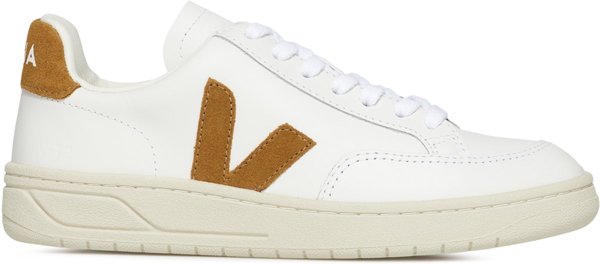 VEJA: White V-12 Leather - 1