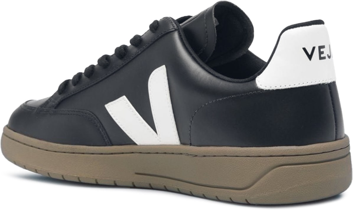 VEJA: Black V-12 Leather - 2